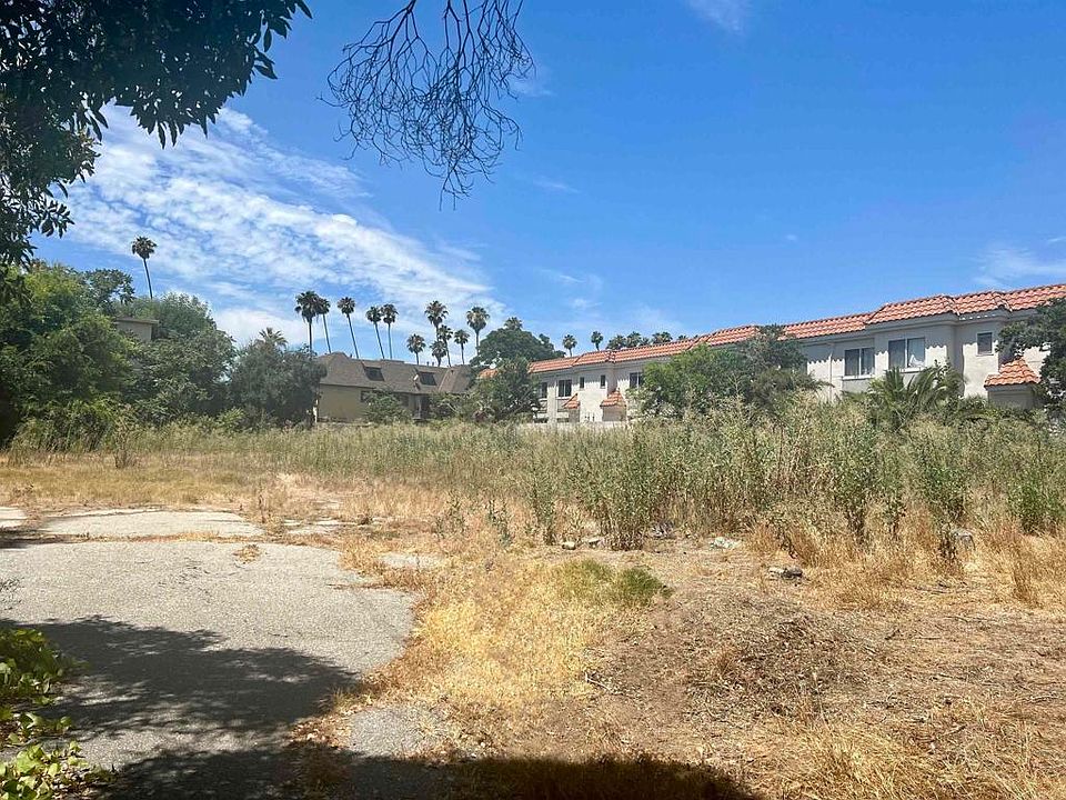 1st image of 511 S Oak Knoll Ave