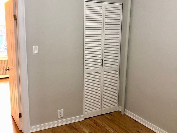 3rd image of 305 Eckford St APT 1R