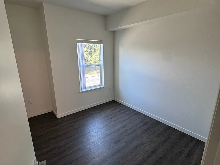 Marina Village Apartments — Photo 8