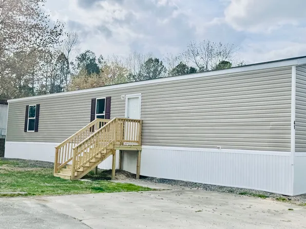 711 Leasburg Rd, Roxboro, NC 27573