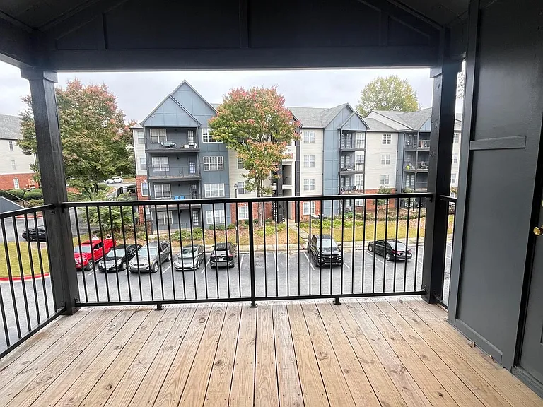 Wesley St. Claire Apartments at Lawrenceville — Photo 181