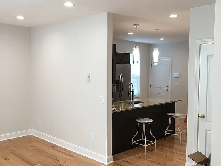64 Courtland St — Photo 8