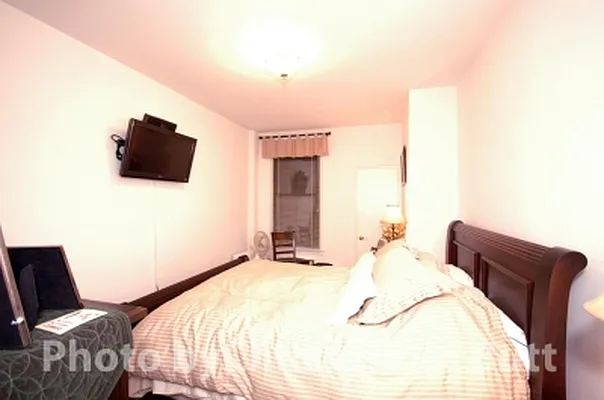 Rented by Citi Habitats | media 18