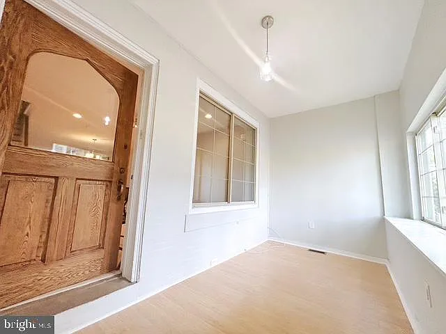 29 S Fallon St — Photo 2