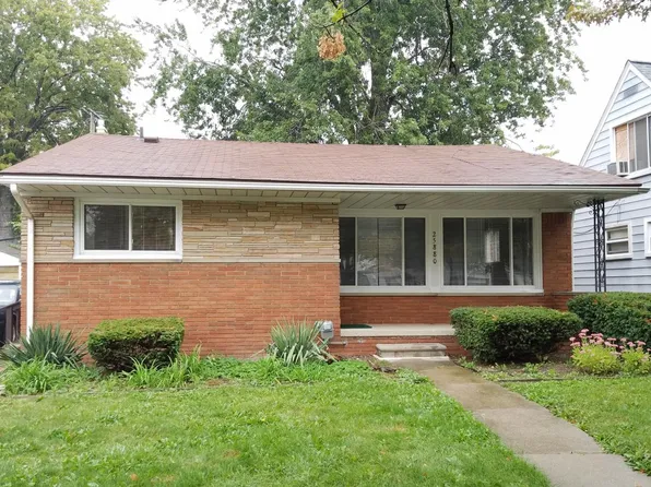 25880 Hayes Rd, Roseville, MI 48066