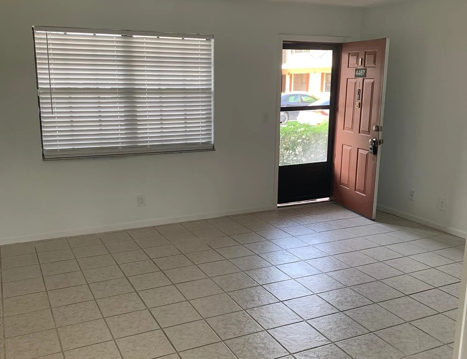2 bed, 2.0 bath, 883 sqft, $1,900 — Photo 3