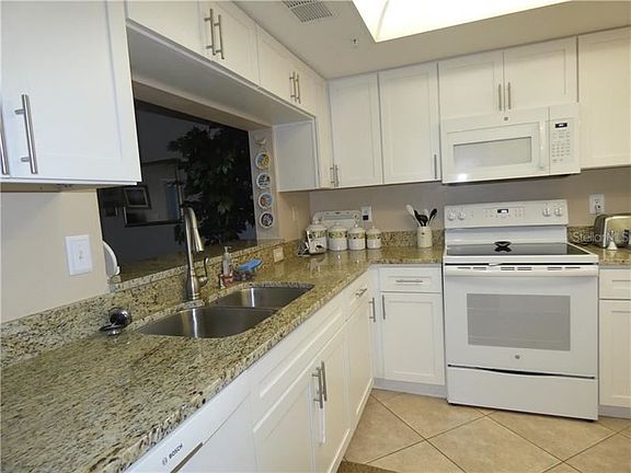 2nd image of 9300 Clubside Cir Unit 1207