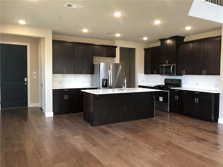 4592 Titus Cir — Photo 15