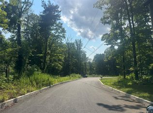 12 E Lane, Armonk, NY 10504