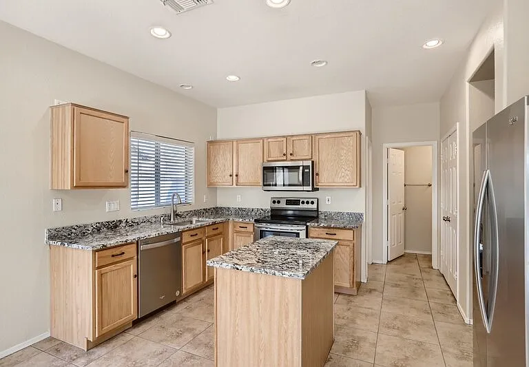 3543 W Steinbeck Ct — Photo 5