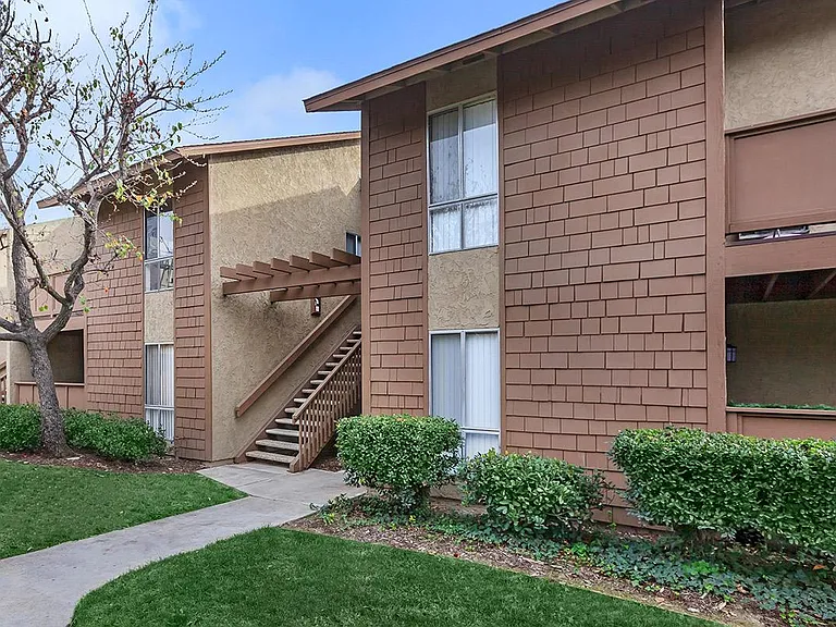 5001 Beach Blvd — Photo 23