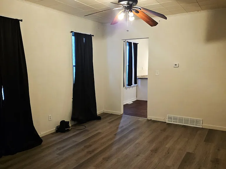 135 Gold St #1 — Photo 7