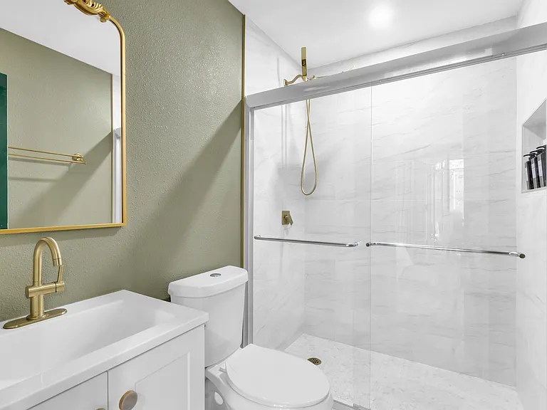 4121 Junius St #B — Photo 14