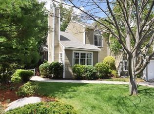 176 Bishops Forest Dr, Waltham, MA 02452