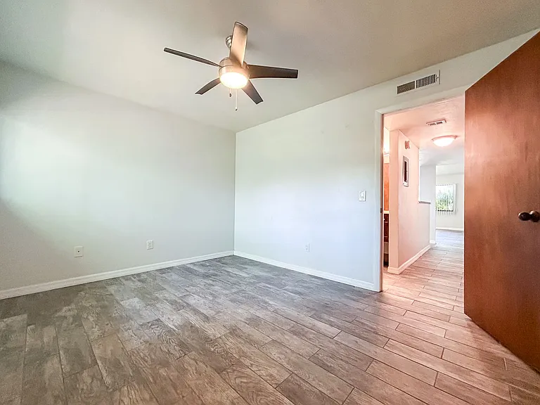 2508 SW 35th Pl #G38 — Photo 12