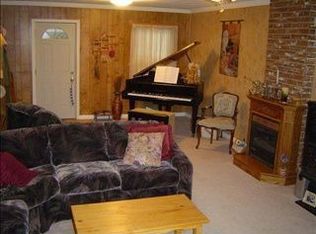 1154 E Norwegian St, Pottsville, PA 17901