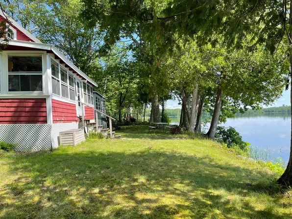 24 Browns Lane, Burnham, ME 04922