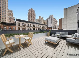 317 W 51st St #PENTHOUSE 3R, New York, NY 10019