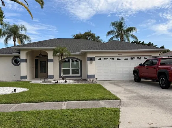 2809 56th Avenue Cir E, Bradenton, FL 34203