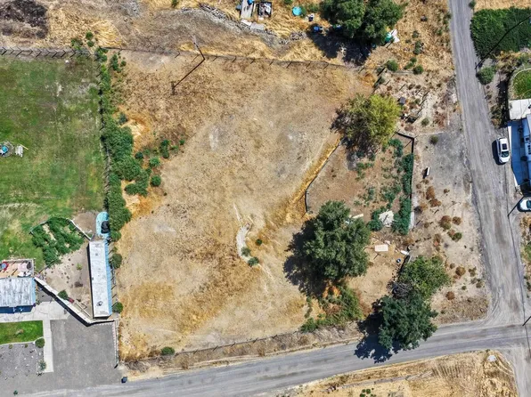 Tacoma Ave, Eltopia, WA 99330