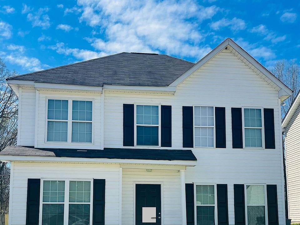 3 bedroom 2.5 bath, newly renovated house