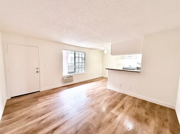 (undisclosed Address), North Hollywood, CA 91605