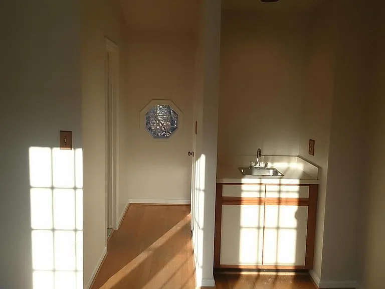 618 N Tazewell St — Photo 22