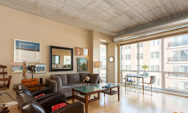 845 N Kingsbury #514 — Photo 2