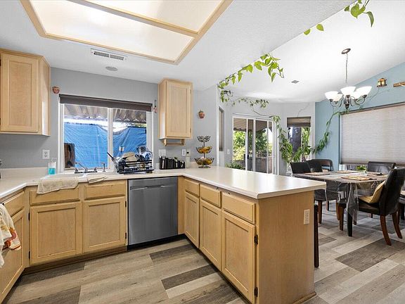 4th image of 22 Kingfisher Ct