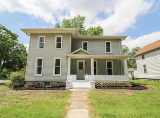 719 S Main St, Three Rivers, MI 49093