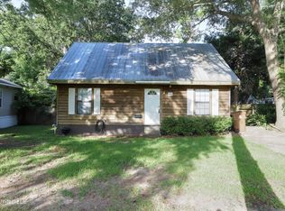 430 Beverly Dr, Biloxi, MS 39530