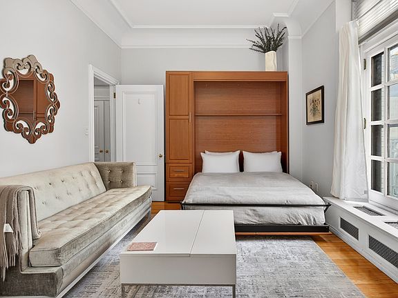 5th image of 2109 Broadway APT 6135