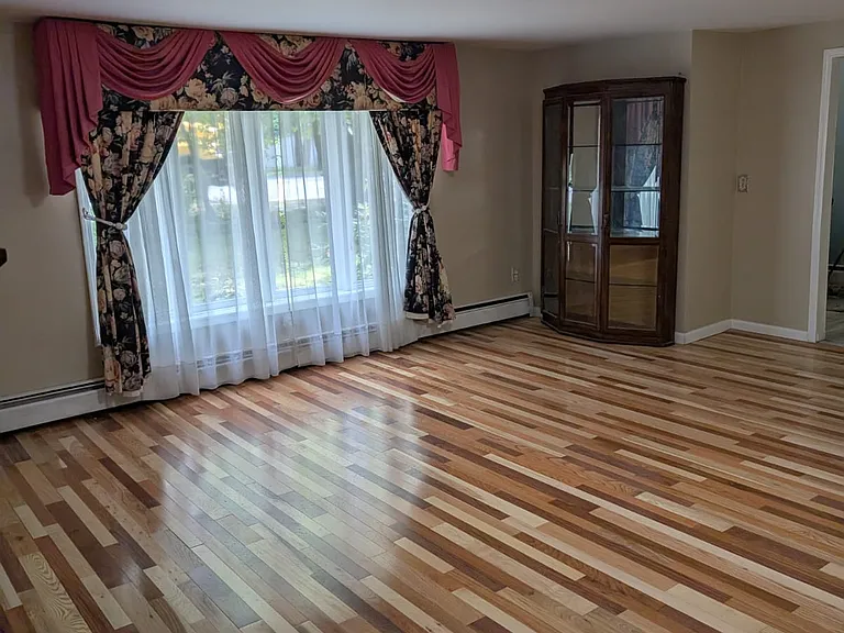 270 Heim Rd — Photo 5