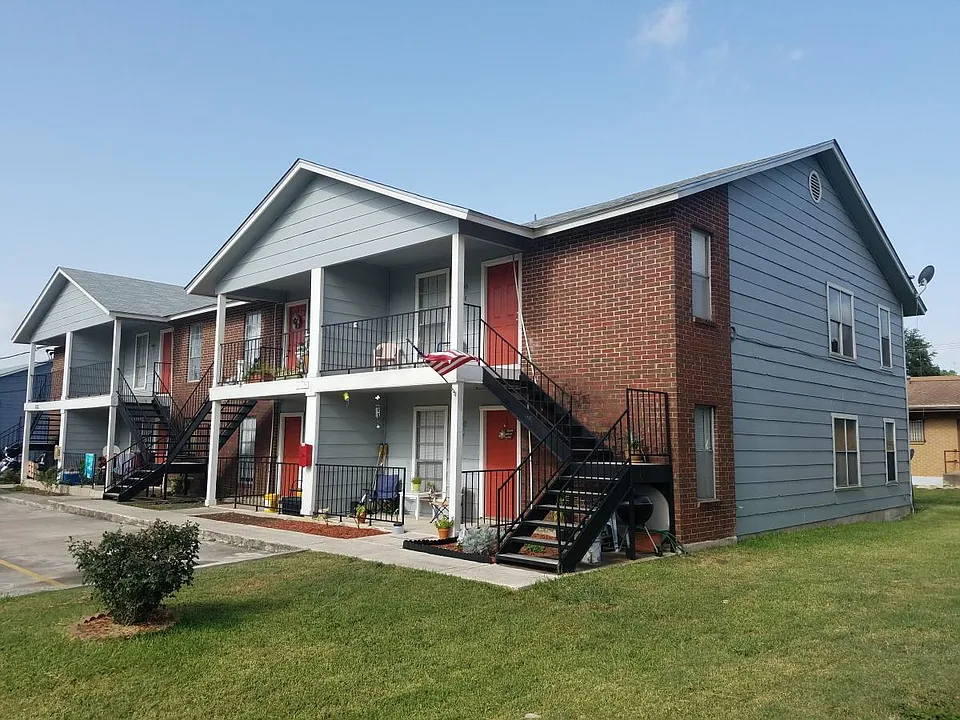 3703 Bremen Ave #3