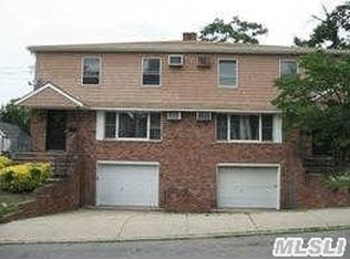 27 3rd Ave, Port Washington, NY 11050