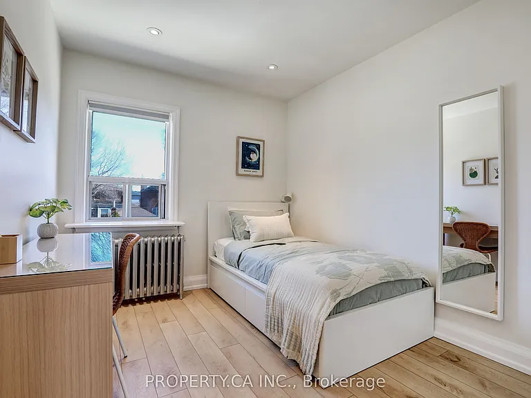 135 Cadorna Ave — Photo 15