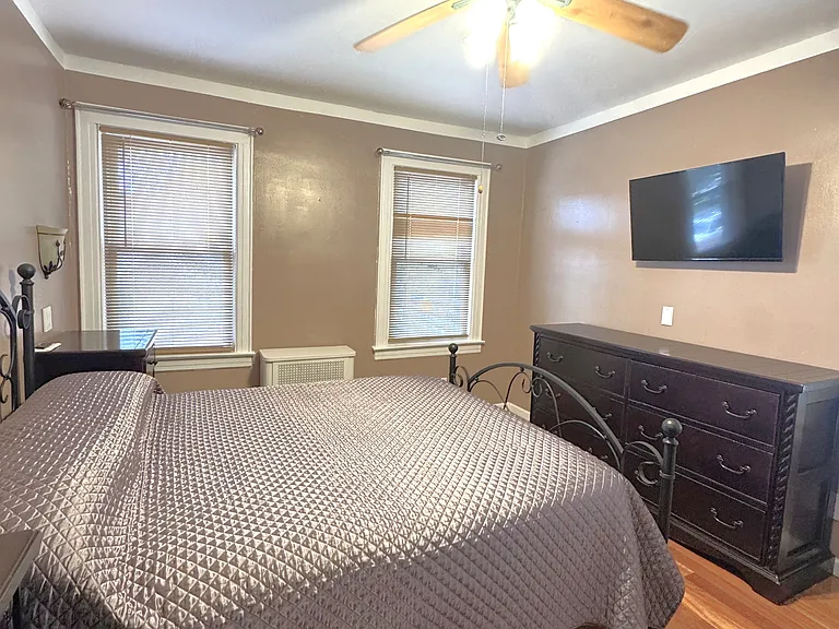 80-20 Margaret Pl #1G — Photo 18