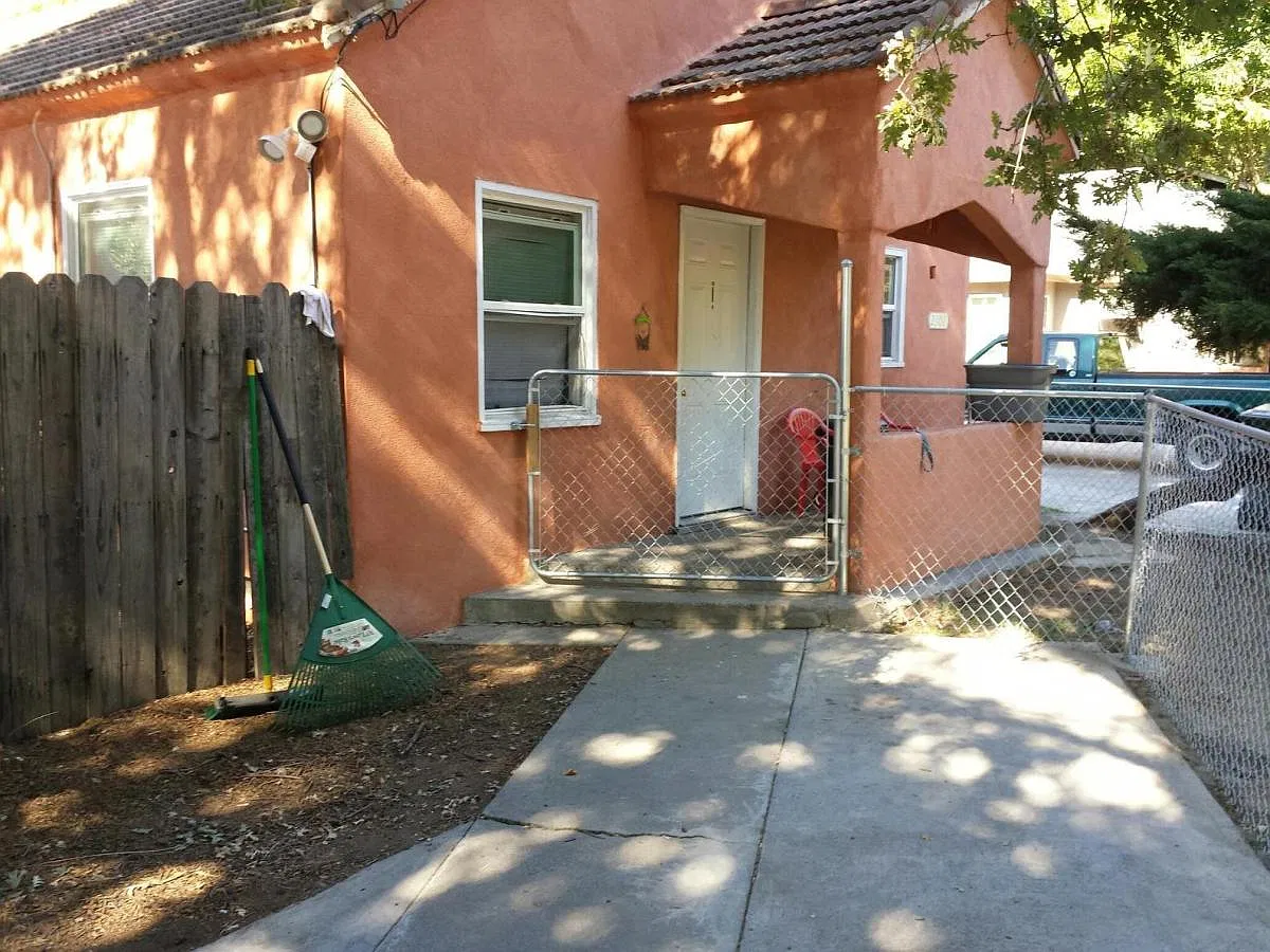 1 bed, 456 sqft, $1,320 — Photo 2