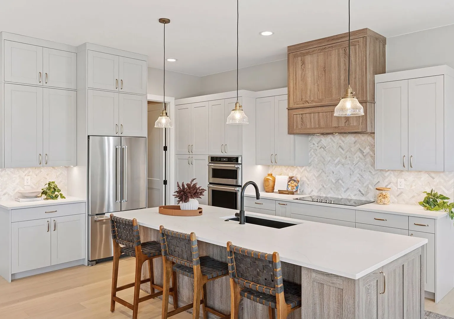 Like New Berthoud Home Built with Modern Comfort! — Photo 1