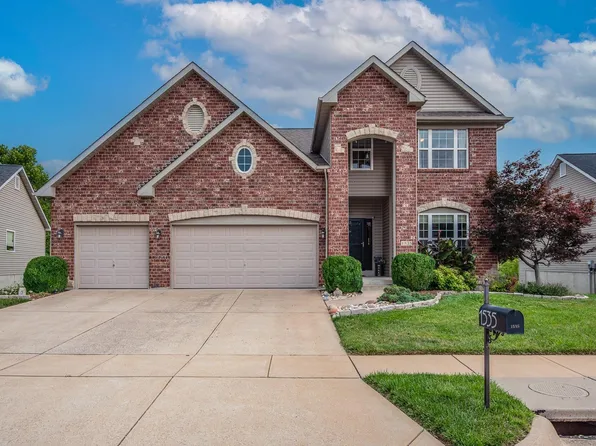 1535 Heritage Valley Dr, High Ridge, MO 63049