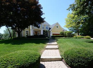 N028 Pauley Sq, Geneva, IL 60134