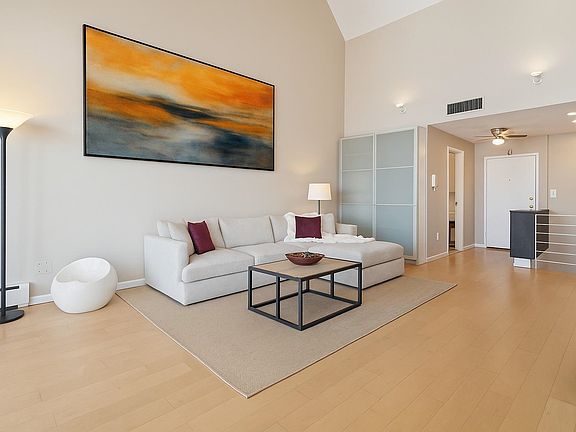 2nd image of 204 Shearwater Ct W APT 52