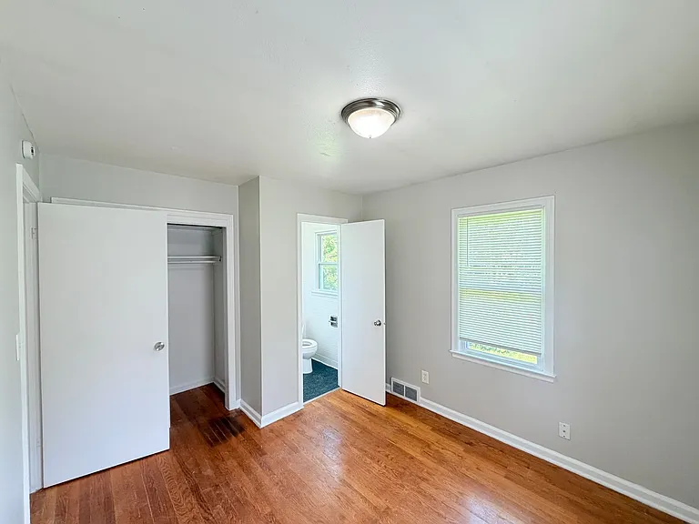 5403 Booth Ave — Photo 8