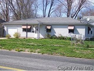 1st image of 914 E College Ave