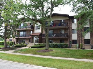 14030 Laramie Ave APT 1707, Crestwood, IL 60418
