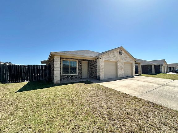 2nd image of 4601 Cambridge Dr