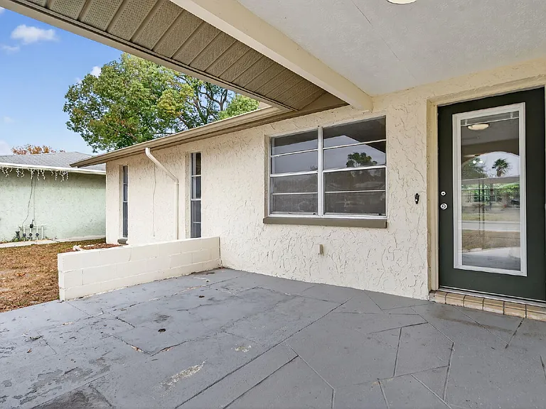 8626 Robilina Rd — Photo 7
