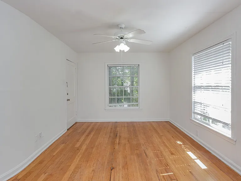 1828 W Main St #4 — Photo 12