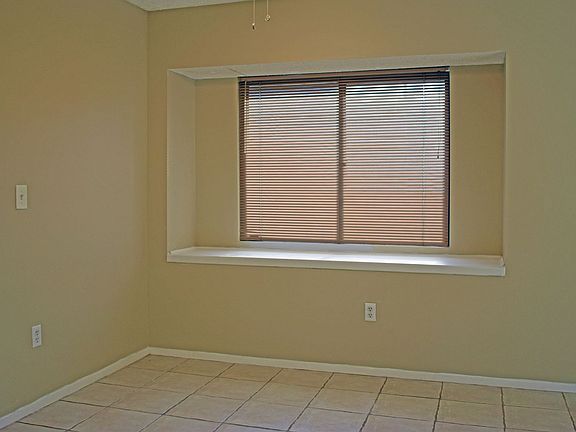 5th image of 4144 Rolling Springs Dr
