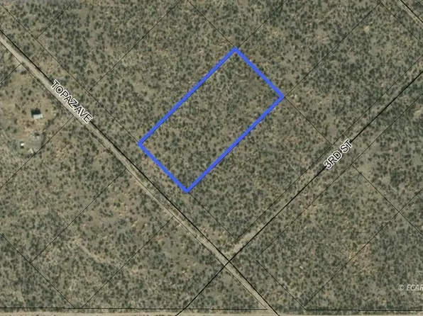 Topaz Ave, Elko, NV 89801